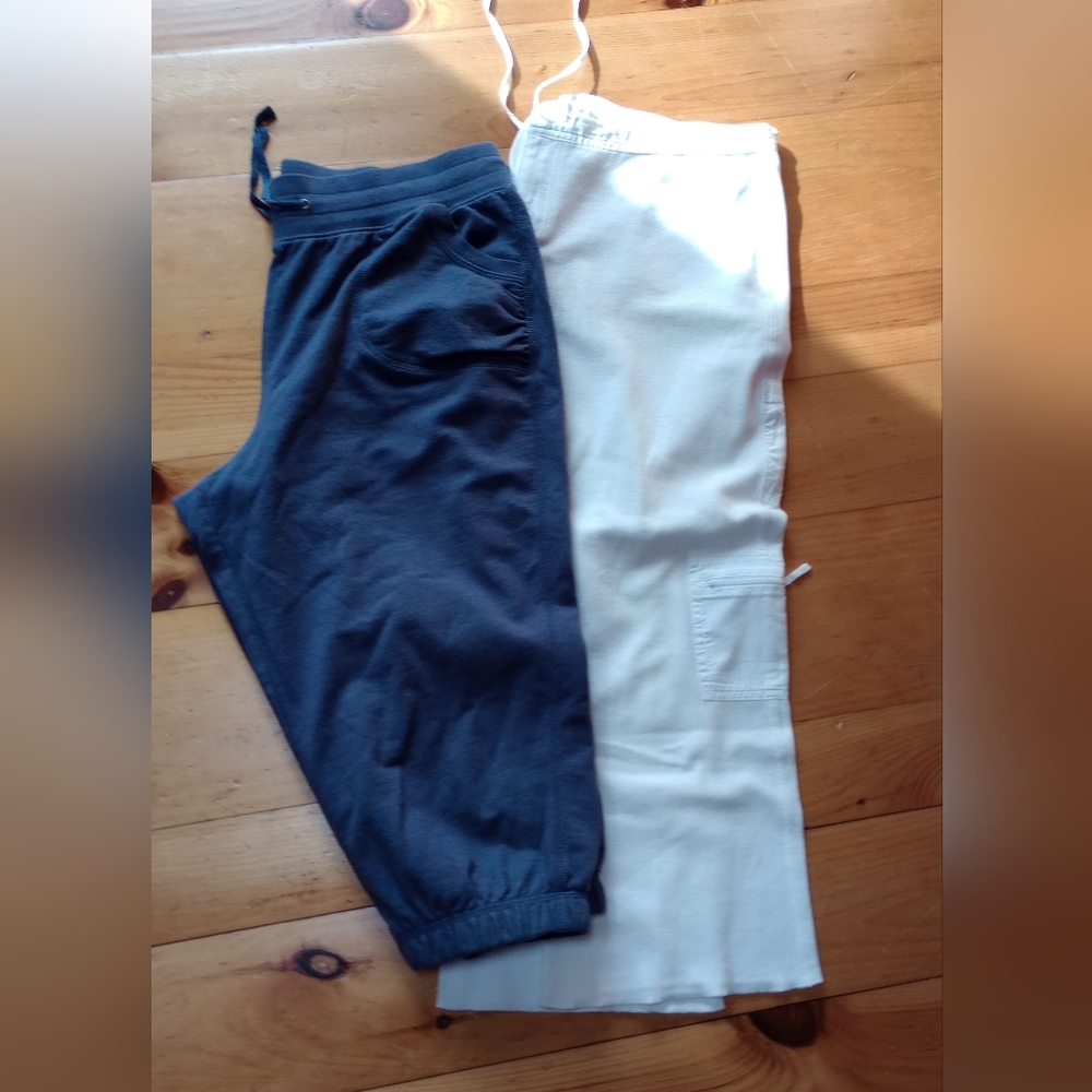 2 pair crop sweatpants